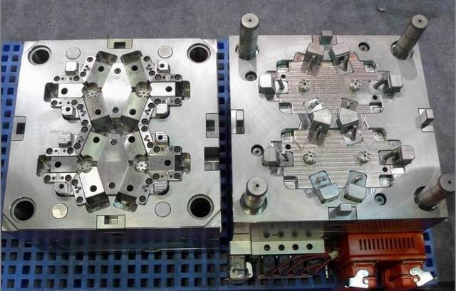 设计制作塑胶模具